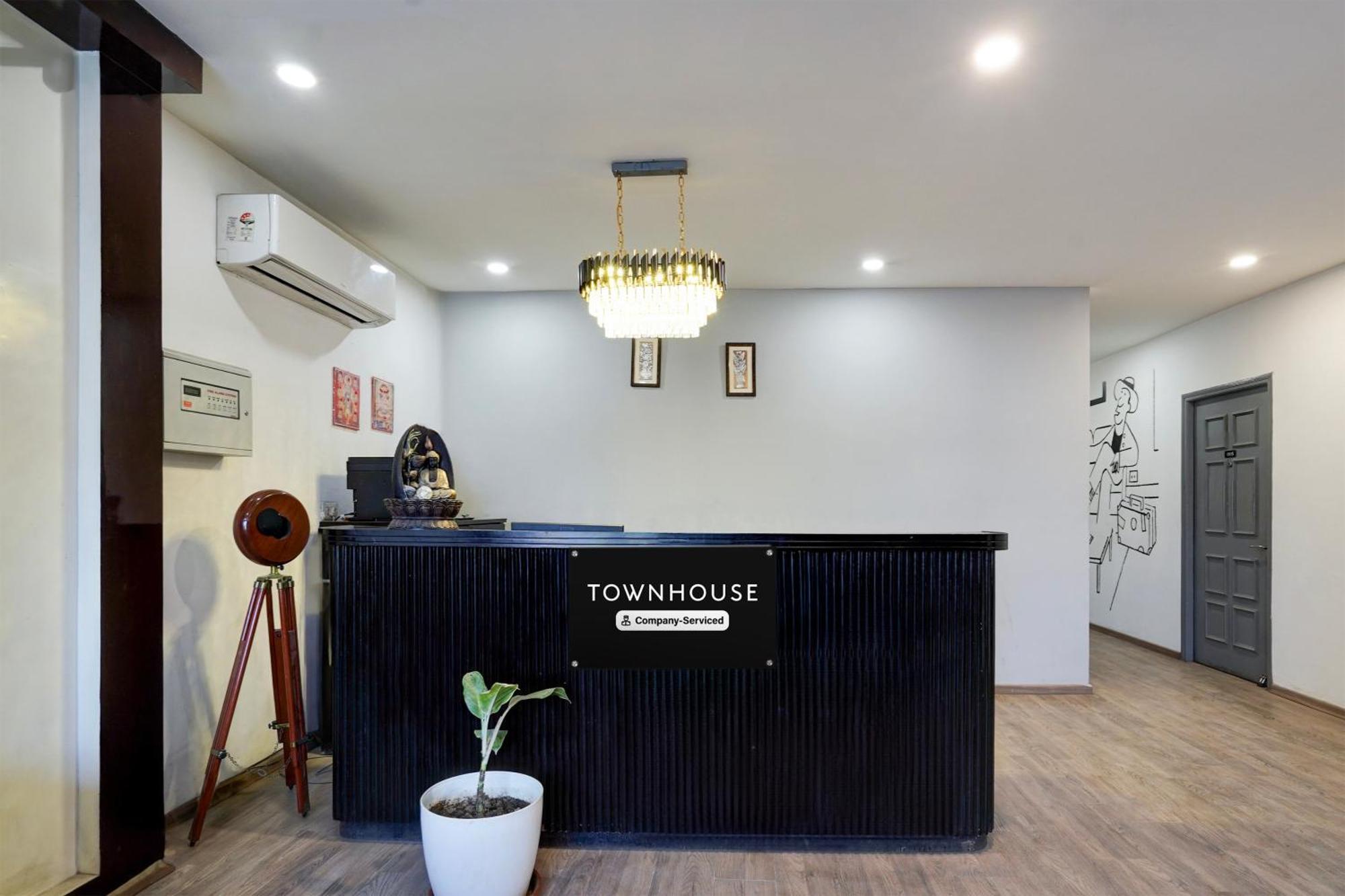 Super Townhouse Gomti Nagar Sector 6 Near Ekana Stadium 勒克瑙 外观 照片