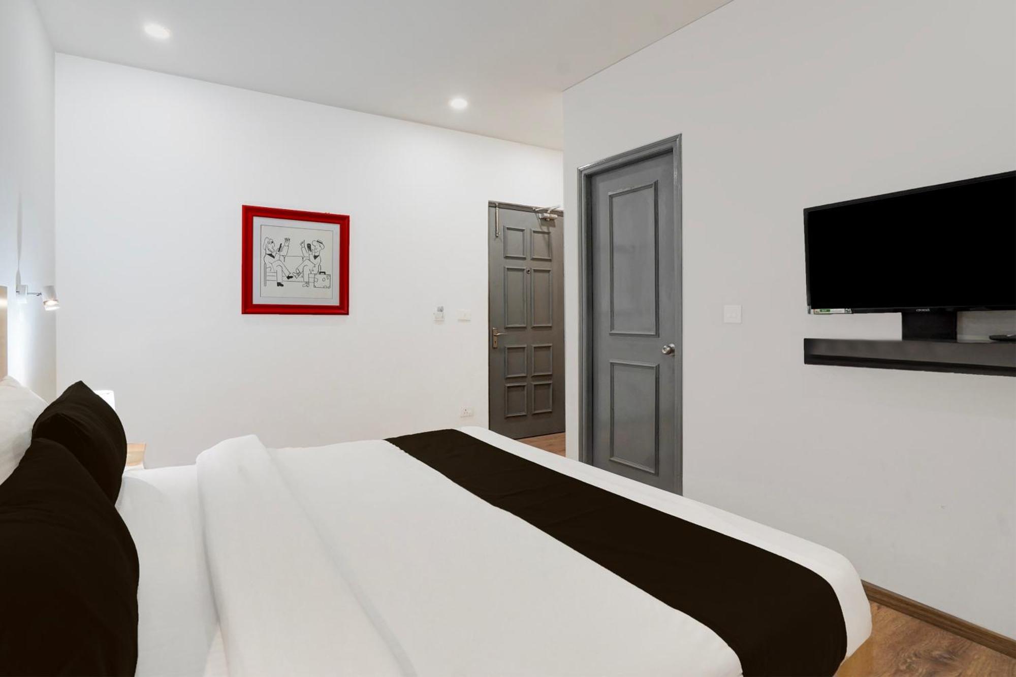 Super Townhouse Gomti Nagar Sector 6 Near Ekana Stadium 勒克瑙 外观 照片