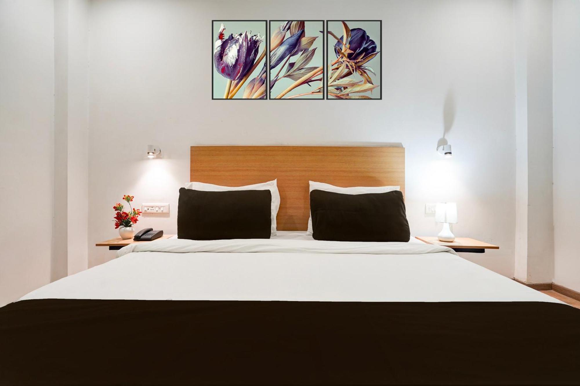 Super Townhouse Gomti Nagar Sector 6 Near Ekana Stadium 勒克瑙 外观 照片