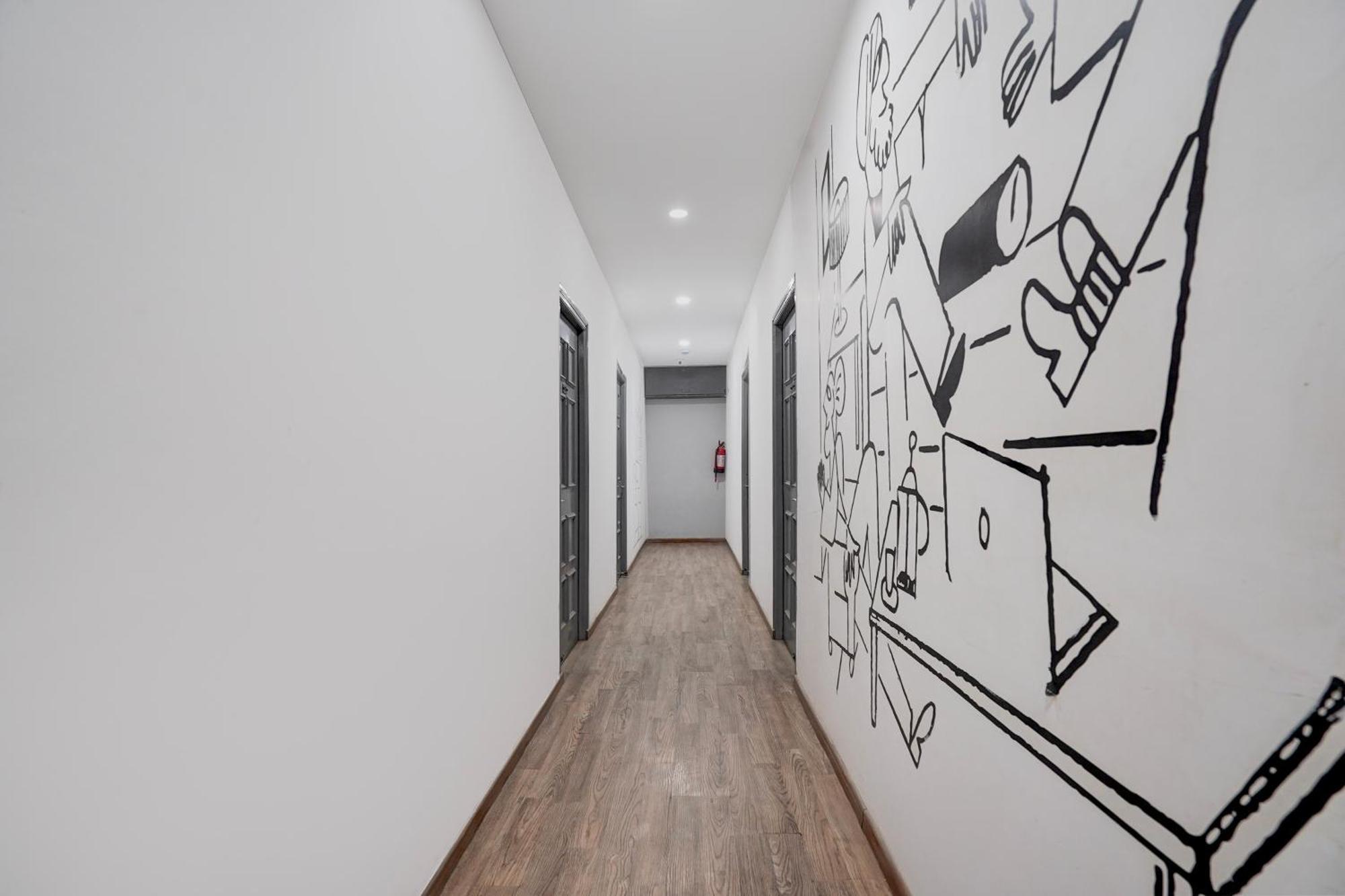 Super Townhouse Gomti Nagar Sector 6 Near Ekana Stadium 勒克瑙 外观 照片